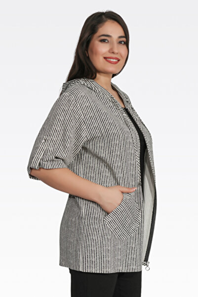 TOLGA SARAÇOĞLU 50224 Si̇Yah Çi̇Zgi̇ Detailed Unlined Sports Jacket