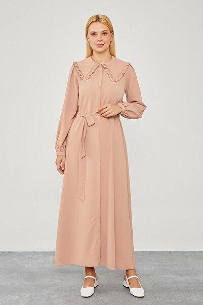 Levidor فستان بتفاصيل كشكشة على شكل طوق سمك السلمون