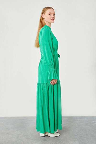 Levidor Green Belted Long Dress