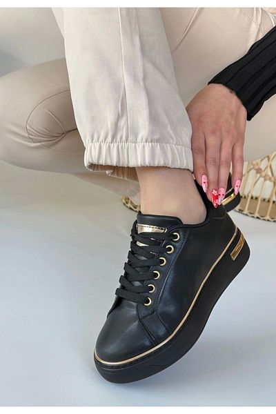 KAZAX Kity Black Leather Lace-Up Sneakers