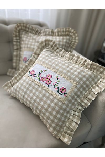 Parla Life Husă de pernă cu volane din in, broderie cu punct în cruce 45x45 cm (MĂRIME ȘI CULOARE PERSONALIZATE)