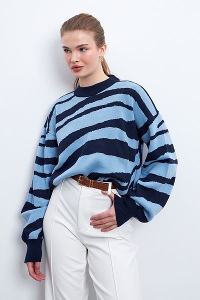 Know Turtleneck sötétkék pulóver - Grafikus mintás