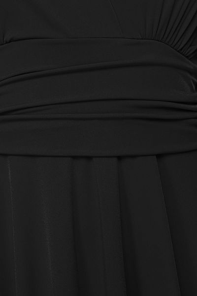 Trendyol Curve Schwarzes Sandy-Strickkleid in Übergröße