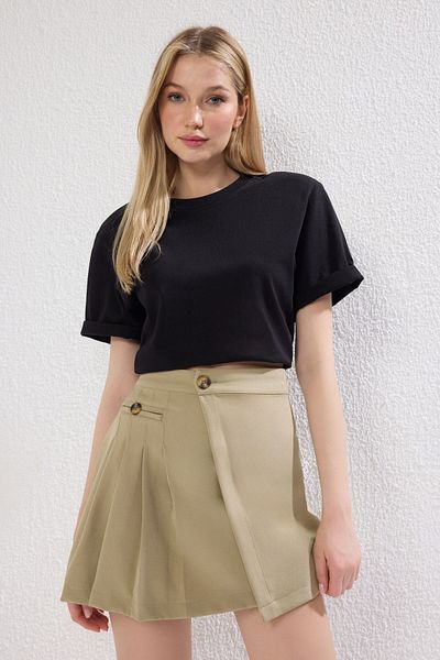 Trendyol Collection Hellkhakifarbener, plissierter, detaillierter, zweireihiger, gewebter Minirock TWOSS25ET00117