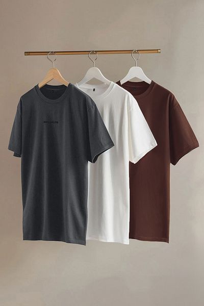 Trendyol Collection 3 Συσκευασία Λευκό-Ανθρακί-Σκούρο Καφέ Βαμβακερό μπλουζάκι με στάμπα κανονικής εφαρμογής - TMNSS25TS00074