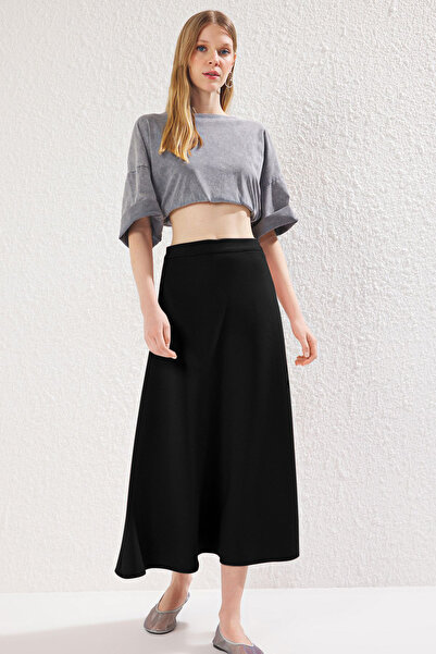 Trendyol Collection Black a Line/Bell Cut Midi Skirt Twoss25Et00043