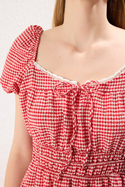 Trendyol Collection Red A-Line Collar, Lace Detail Midi Woven Dress Twoss25El00297