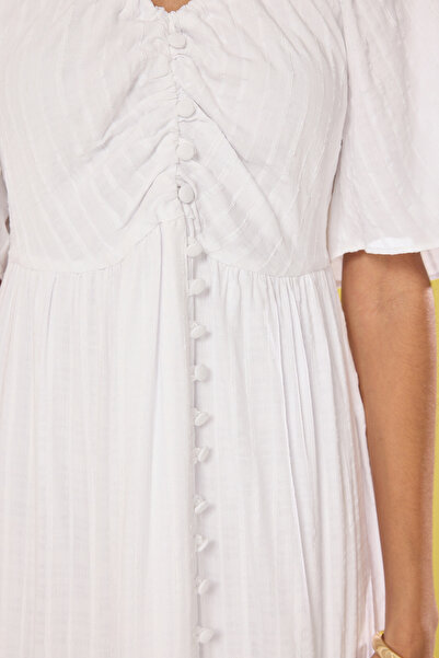 Trendyol Collection Ecru Maxi Dress with Waist Opening Fabric - Lined, Woven, Twoss25El00186