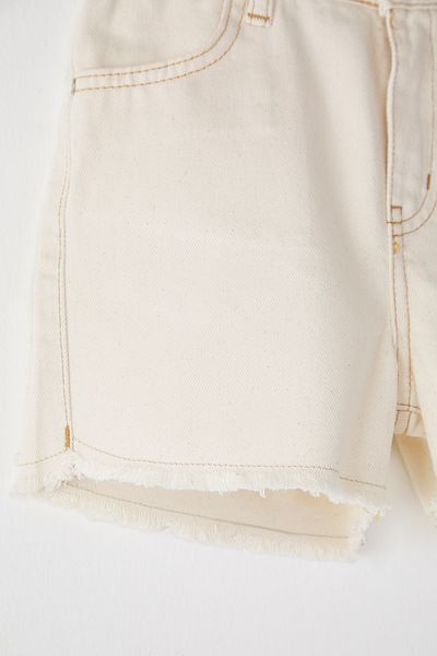 TRENDYOLKIDS Ecru rovné džínsové šortky a bermudy TKDSS25SR00010