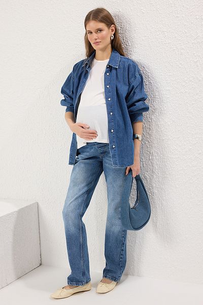 Trendyol Collection Blaue Jeans mit Bauchpanel – Übergröße – gerade Passform mit elastischem Bund TBBSS25CJ00028
