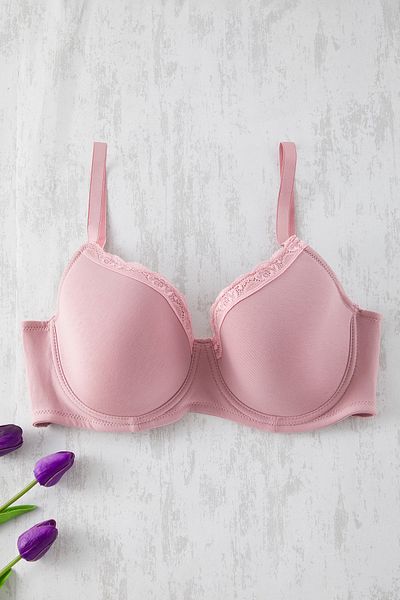 Trendyol Curve Rosa, gekämmter Spitzen-BH mit Bügel und festem Cup, Übergröße TBBSS25CW00014