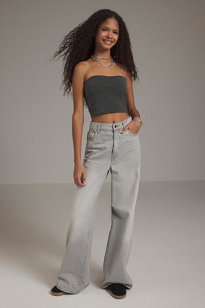 Trendyol Collection Μπλούζα Flex Fit Anthracite Strapless Crop - TWOSS24BZ00055