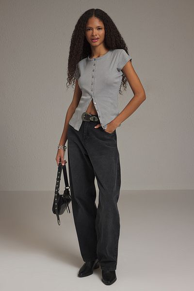 Trendyol Collection Graue Knopf-Strickbluse TWOSS25BZ00281