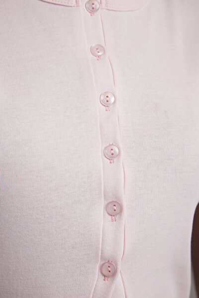 Trendyol Collection Rosa geknöpfte Strickbluse TWOSS25BZ00281