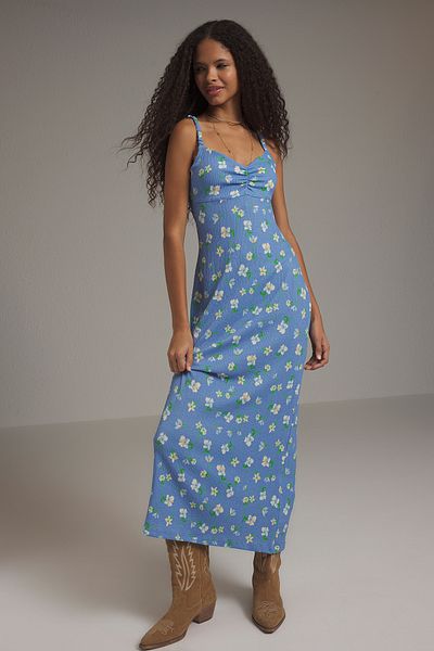 Trendyol Collection Rochie tricotată maxi elastică, cu bretele imprimate cu flori albastre, cu decolteu în V, adunată pe corp TWOSS25EL00474