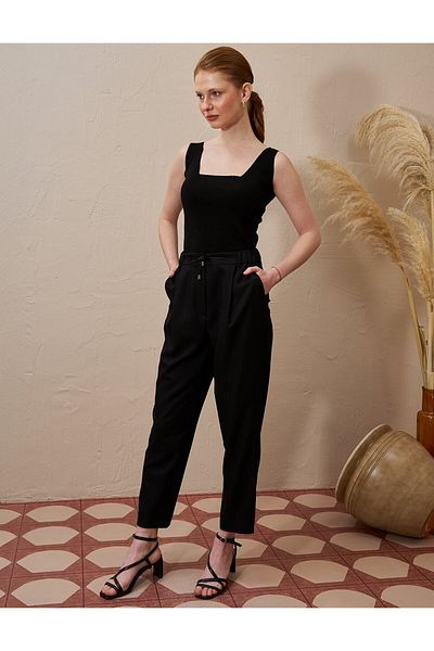 Kayra Black Carrot Cut Lace-Up Trousers