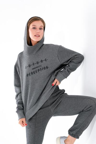 Signature Style 724507_ Women's High Collar Hooded Oversize Sporty Trendy Sweatshirt with Pockets