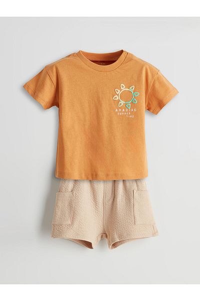 LC Waikiki Printed T-Shirt and Shorts for Baby Boy - Set of 2