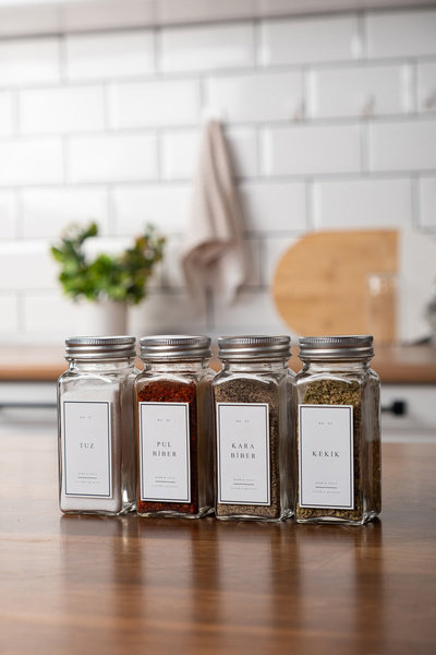 EVLE Set of 4 Glass Spice Jars with Lids and White Labels