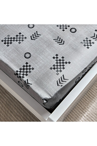 erorex Tom Gearhead Cars Single Microfibre Fitted Sheet - 90x200+25 cm