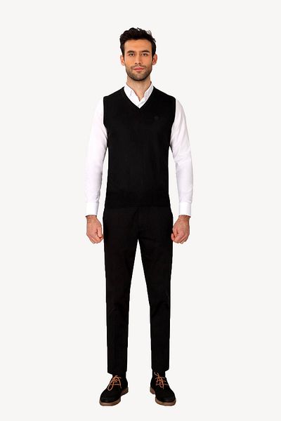 Ysf Men's Black Classic Wool V-Neck Knitwear Sweater