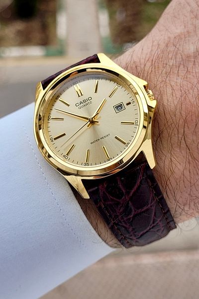Casio Men's Wrist Watch with Case and Dial Gold Cord Brown Color