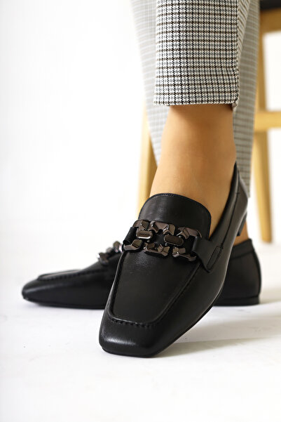 Limoya Asmin Hakiki Deri Siyah Toka Detalı Küt Burunlu Günlük Kadın Ayakkabı