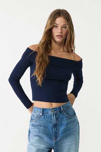 Stradivarius Off-the-shoulder top