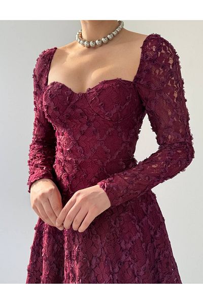 Julidress Rochie mini premium căptușită cu piept burgundy cu detaliu de flori
