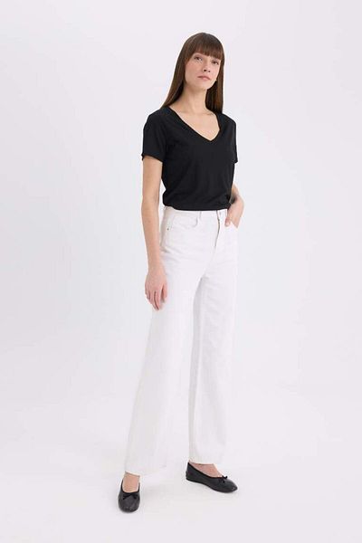 DeFacto New Season Regular Fit V-Neck Basic Solid Short Sleeve T-Shirt