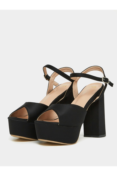 Styli Solid Ankle Strap Block Heel Sandals