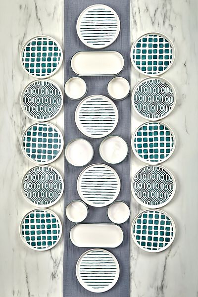 Kitchen Life 22 Pieces of 12-Person Neometrics Breakfast Set and Mint Presentation Plate