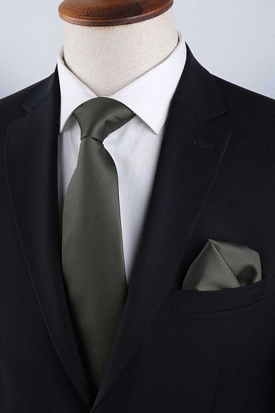 Kravatkolik Khaki Green Dot Pattern Classic Tie with Handkerchief Kk9202