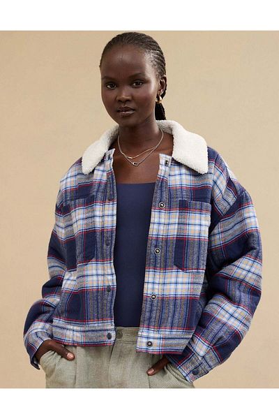 AMERICAN EAGLE Aerie Cropped Sherpa Lined Shacket