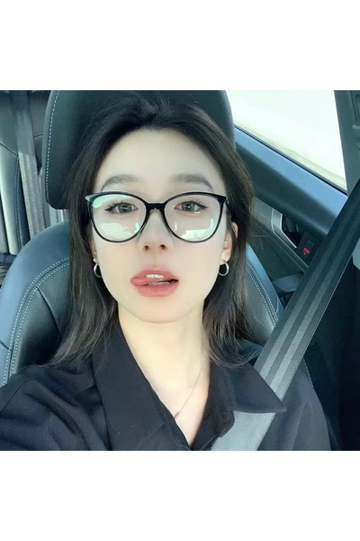 deryamın dünyası سلسلة خاصة من النظارات النسائية ذات العين القطة باللون الأسو...