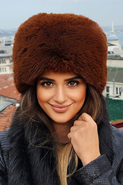 Mağazam Online Barna plüss SZÍV KAPCS |   Műszőrme téli női sapka újév, újévi ajándék