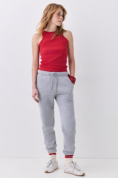 Trendiz Women's Cotton Strappy Halter Neck Basic Tank Top Red 9011