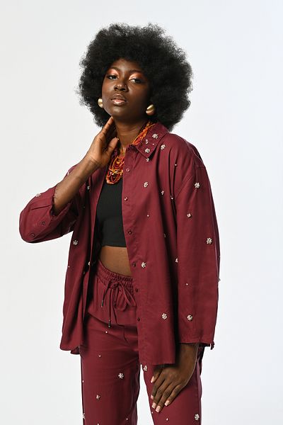Orfeo Negro Cămașă de damă cu broderie de piatră în față de culoare burgundă