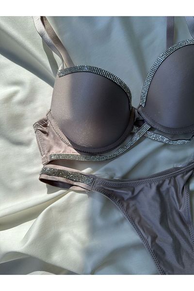 dem merys Eleganță și sprijin împreună! Set sutien cu susținere cu pietre ✨