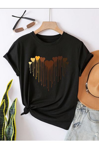 uyguntarz Bedrucktes T-Shirt mit schmelzenden Herzen
