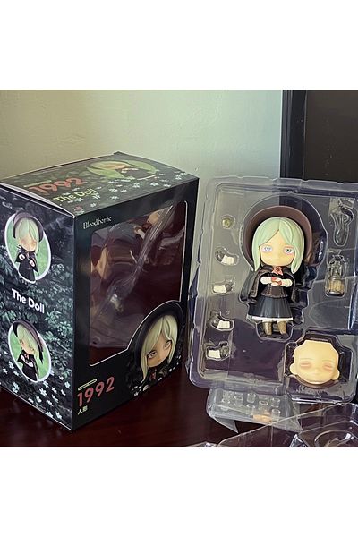 BANDAI 1992 Anime 1992 Lady Maria of the Astral Clocktower Figma Action Figure 1279 Bloodborne Figure Handm