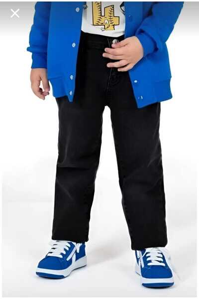 KOT GALERİA Черни еластични дънки с джобове и прави крачоли за момче