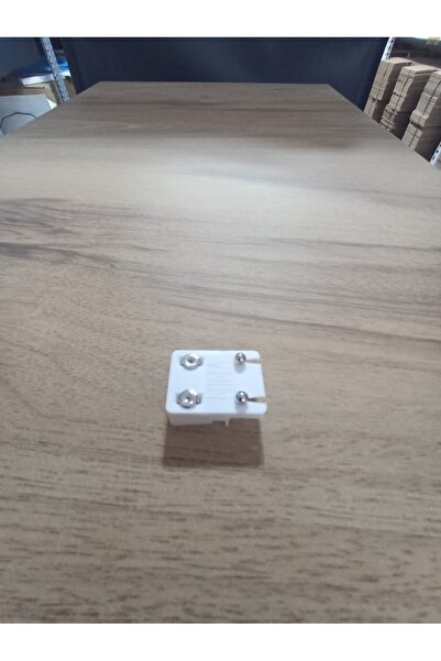 nina Beyaz Top Kulak Delme Küpesi 1 Çift Marka