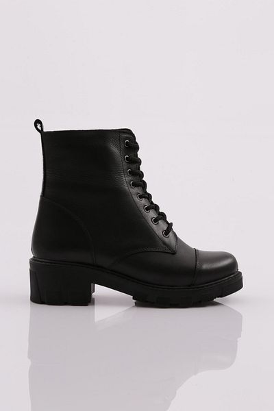 DGN Women's Lace-Up Boots, Black