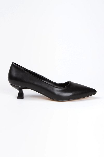 GULT Women's Black Short Heel Pointed Toe Stiletto