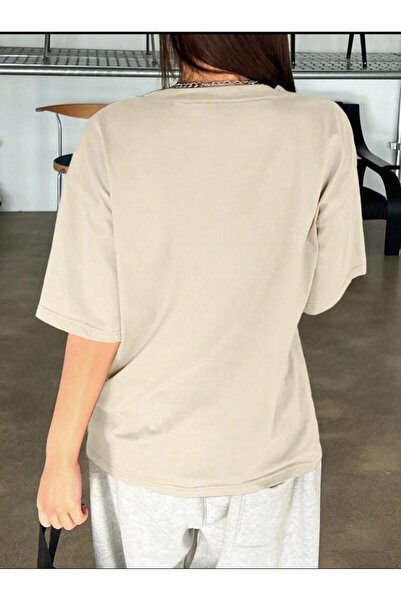 SELENA BUTİK Unisex Μπλουζάκι YEP με μαλακή υφή από βαμβάκι με λαιμόκοψη μπεζ