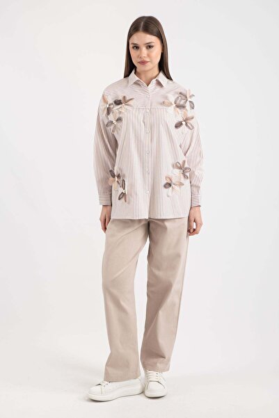 Hatun Atila Μπεζ γυναικείο πουκάμισο - Οργάντζα με λουλούδια, ριγέ 7946