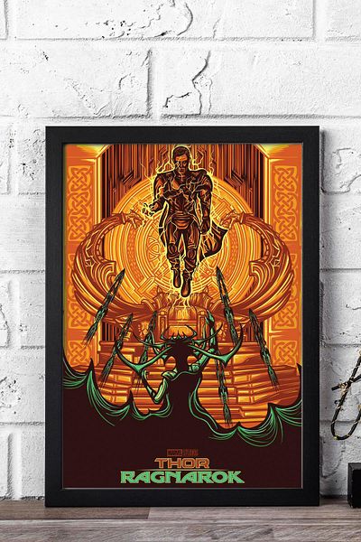 Saturn Pictură înrămată Thor Ragnarok - Pictură poster film Marvel