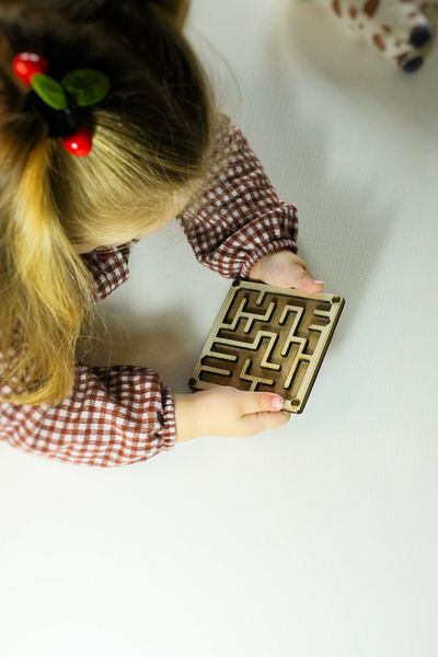 Store Wooden Maze Game - Montessori Educational Natural Wooden Toy - Brain Teaser and Balance Game - No: 1