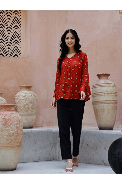 Sanskrutihomes By Styli All-Over Print V-Neck Top with Straight Fit Trousers Co-Ords